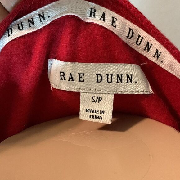 RAE DUNN “ PEACE.LOVE.HOPE.”  RED SWEATSHIRT SZ S - Picture 8 of 10